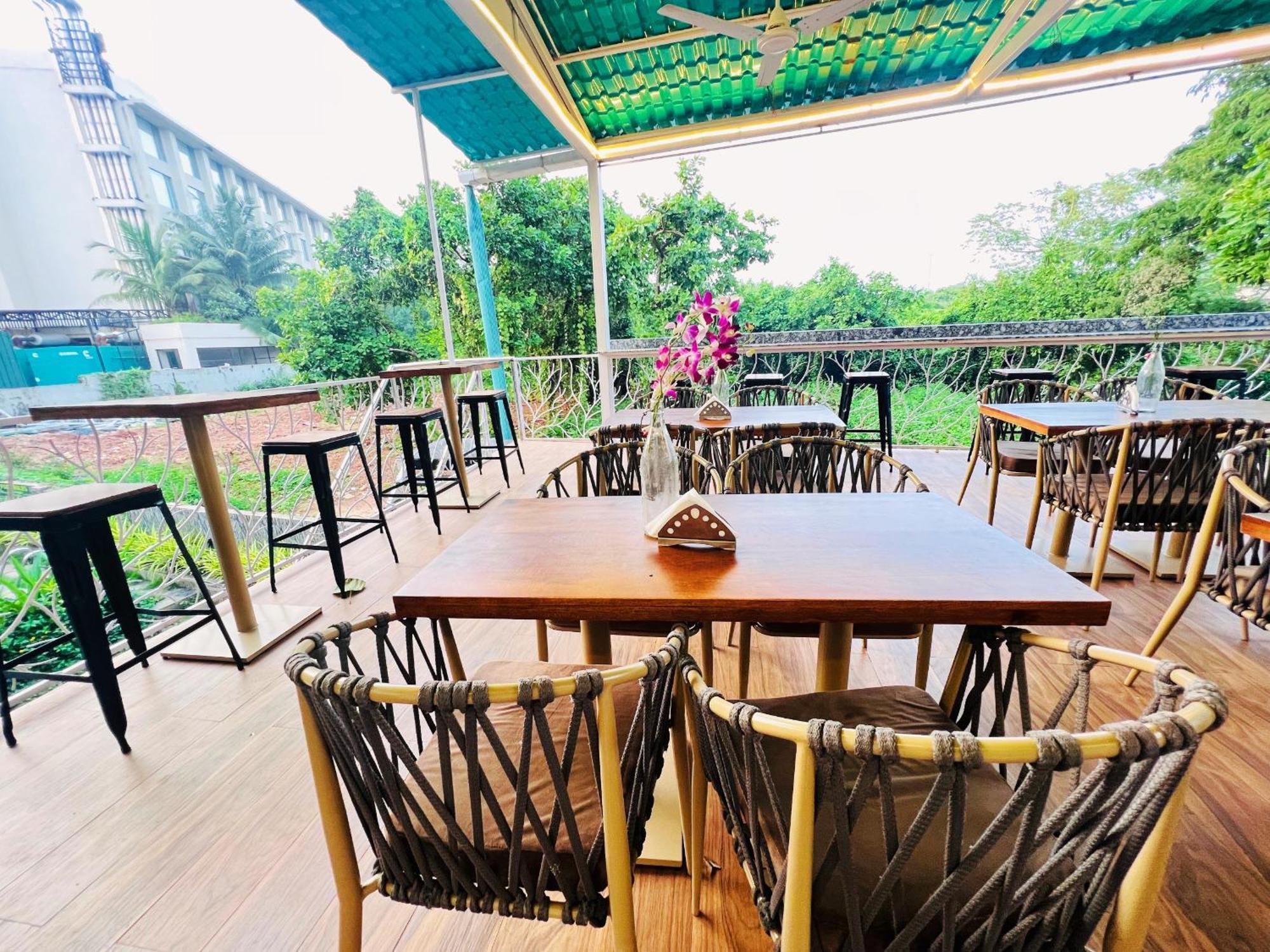 The Mayfield Resort, Vagator Anjuna Exterior foto